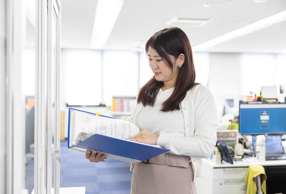 調達 職 E.Fさんインタビュー画像